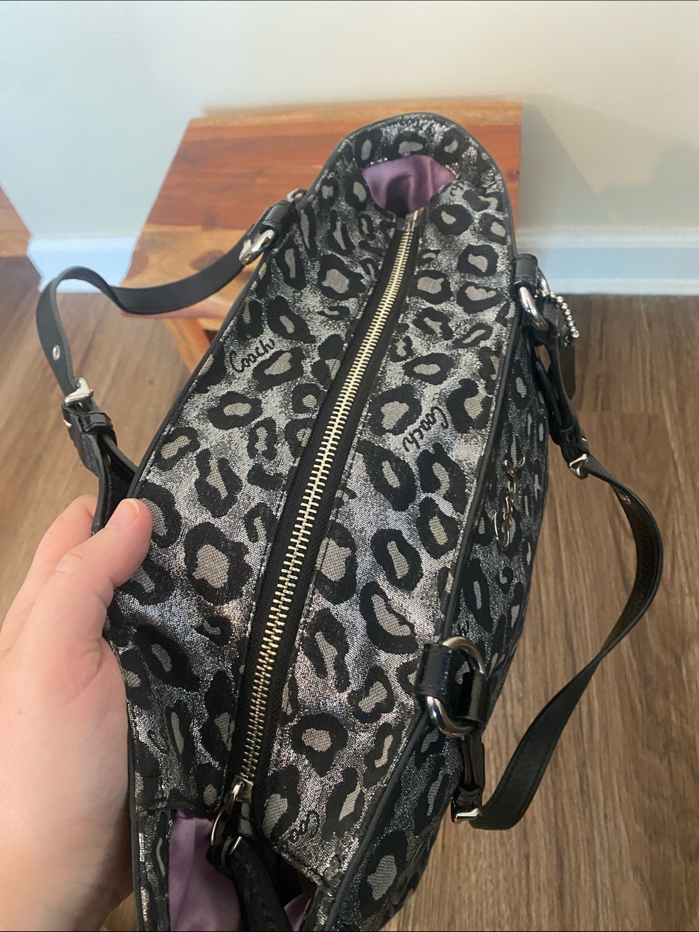 Coach Ocelot Metallic Gray Leopard Print Tote bag.F17675 - Picture 6 of 12
